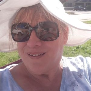 Meet your Posher, Nana